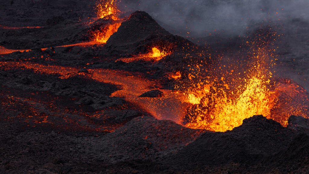 Eruption nocturne